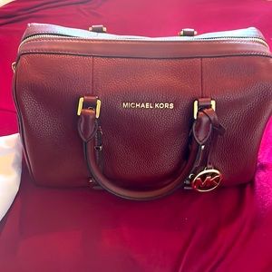 Micheal Kors tote with crossbody strap